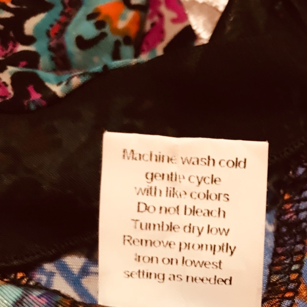 Paisley Colorful Print Top - Picture 4 of 4